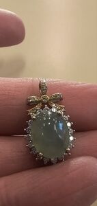 Elegant Gemstone Brooch with Gold Accents